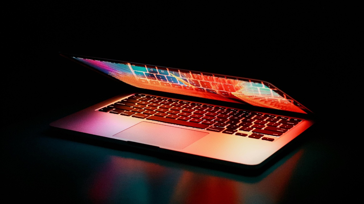 4 Jenis Laptop Bestseller, Cocok untuk Karyawan Kantor dan Pelajar